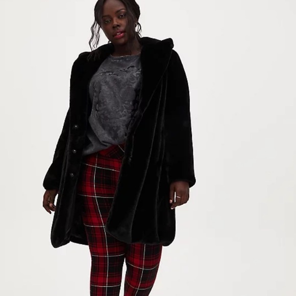 BLACK PLUSH FAUX FUR COAT - Picture 4 of 5